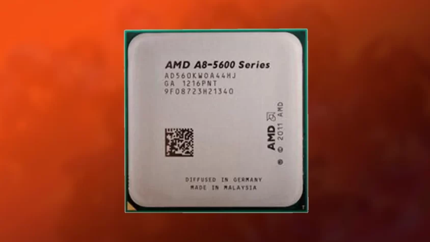 Процессор AMD A8-5600K на фоне оранжевого оттенка.