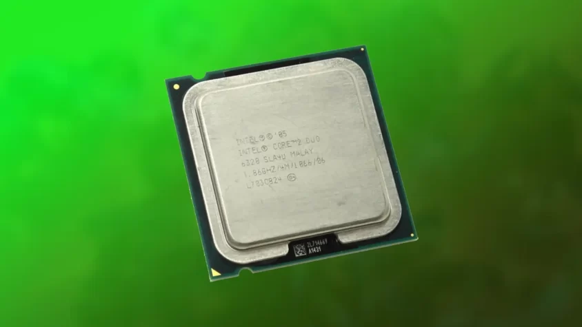 Процессор Intel Core 2 Duo E6320 на зеленом фоне.