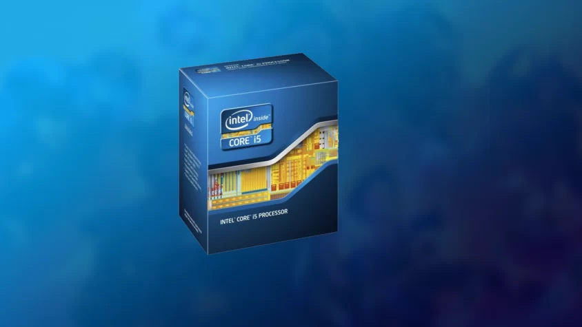 Процессор Intel Core i5-3550 на белом фоне