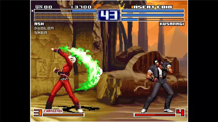 Персонаж Эш использует свою атаку в игре The King of Fighters 2003