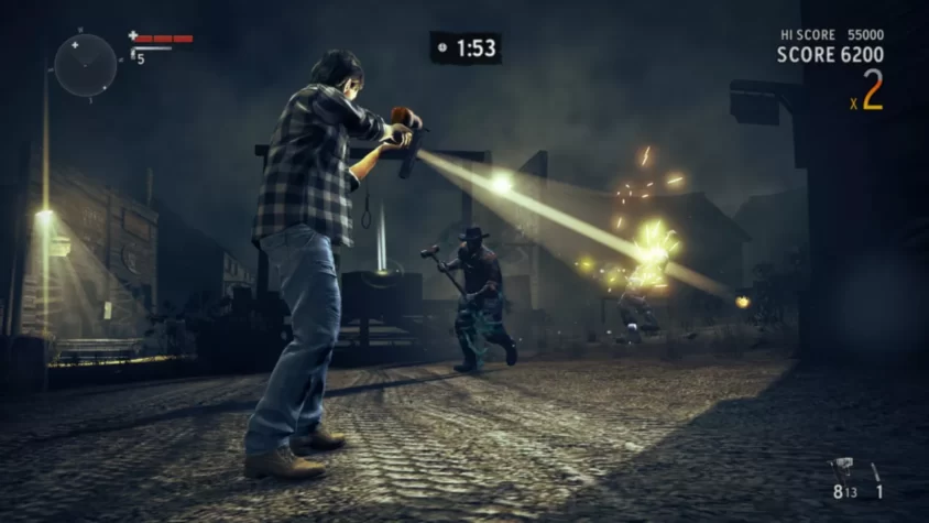Сражение с врагами в Alan Wake's American Nightmare