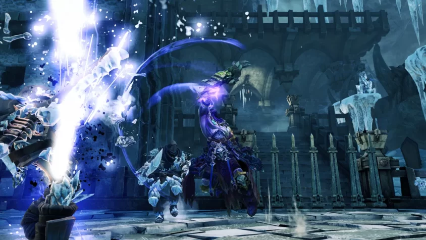 Сражение с врагами с магическими атаками в Darksiders 2