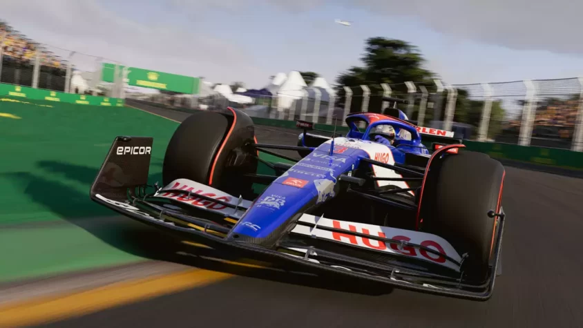 Гонка на трассе с машиной McLaren в игре F1 24