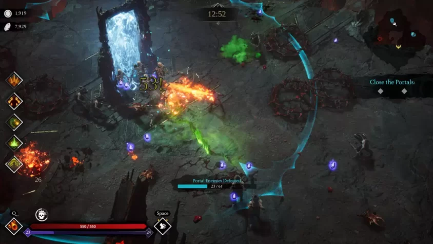 Персонаж сражается с сильным врагом в игре Jötunnslayer: Hordes of Hel
