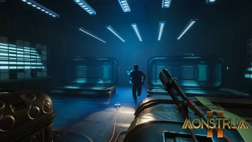Персонаж в лаборатории в игре Monstrum 2