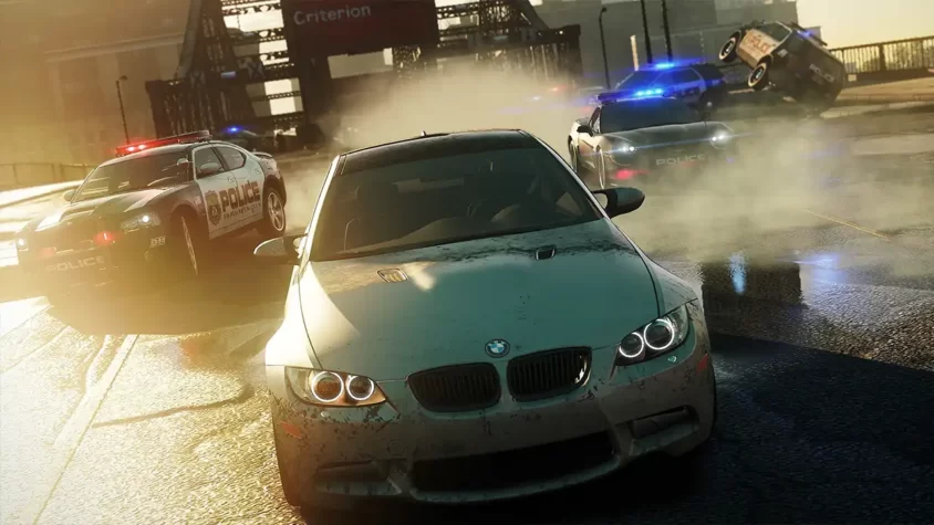 Полицейские преследуют в Need for Speed: Most Wanted 2012