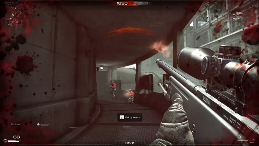Момент игры S.K.I.L.L.: Special Force 2, снайпер с прицелом и кровавыми следами от пуль