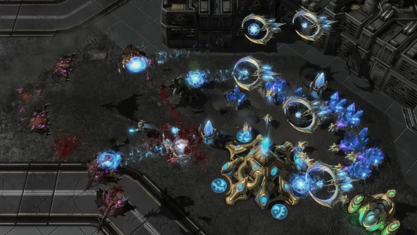 Тераны строят укрепления в StarCraft II
