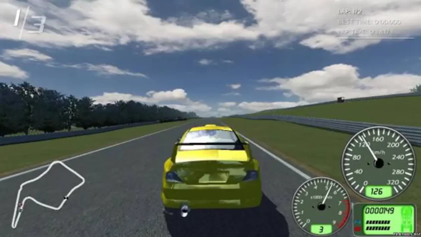 Скриншот из игры с желтым автомобилем на трассе