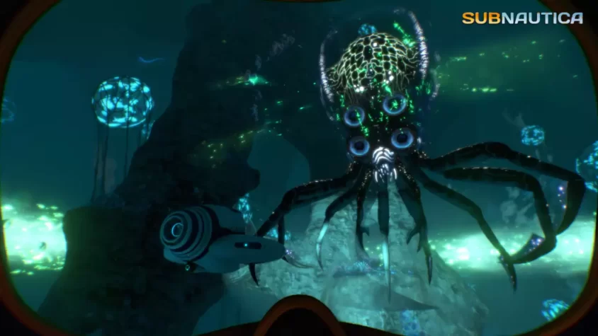 Подводная база в Subnautica, окружённая флорой и фауной