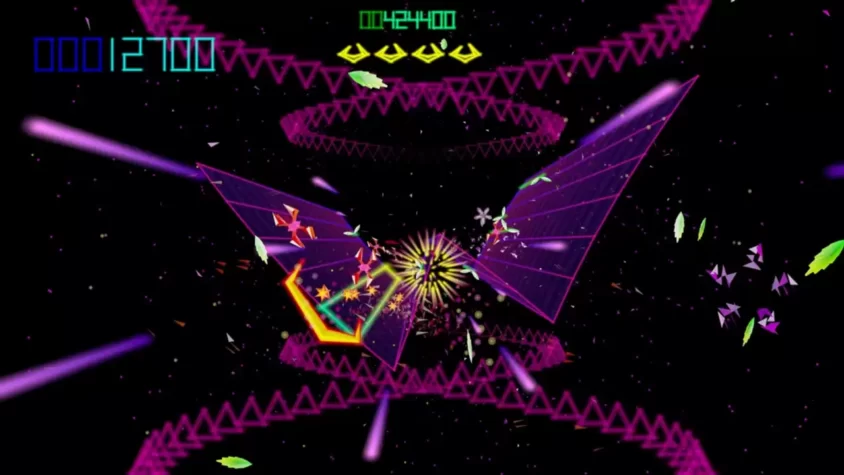 Игровой процесс Tempest 4000 с кольцом и эффектами