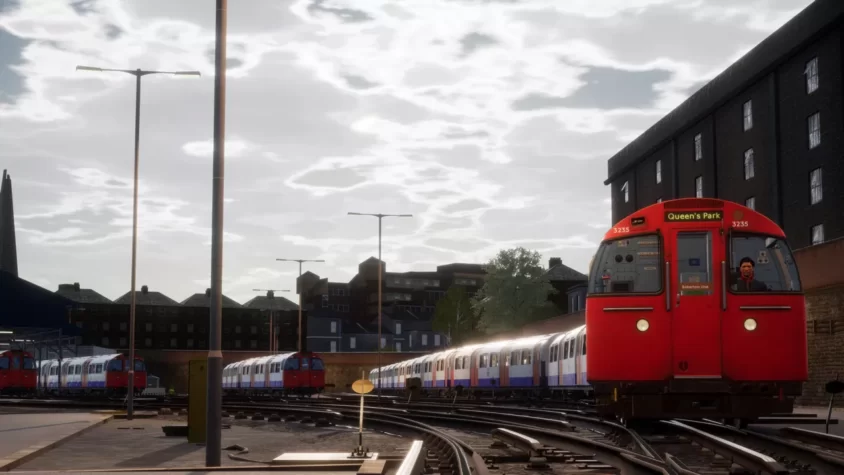 Поезд метро в Train Sim World 2 на платформе