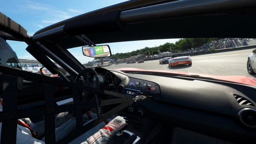 Вид из кабины автомобиля в Assetto Corsa EVO: снаряжение на месте, гонка в разгаре