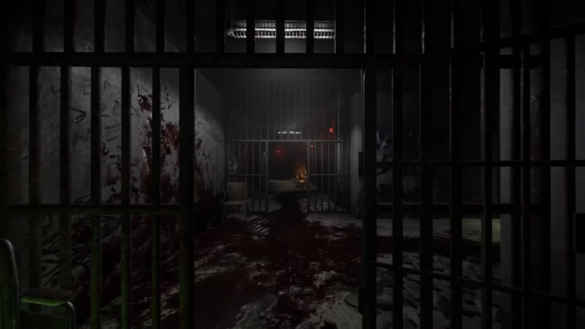 Темный коридор с решетками и кровью на полу в игре Deceit
