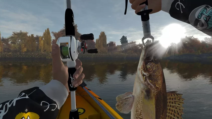 Пойманная рыба в Fishing Planet, с таким выражением лица, что она явно не согласна с тем, что её выбрали жертвой дня