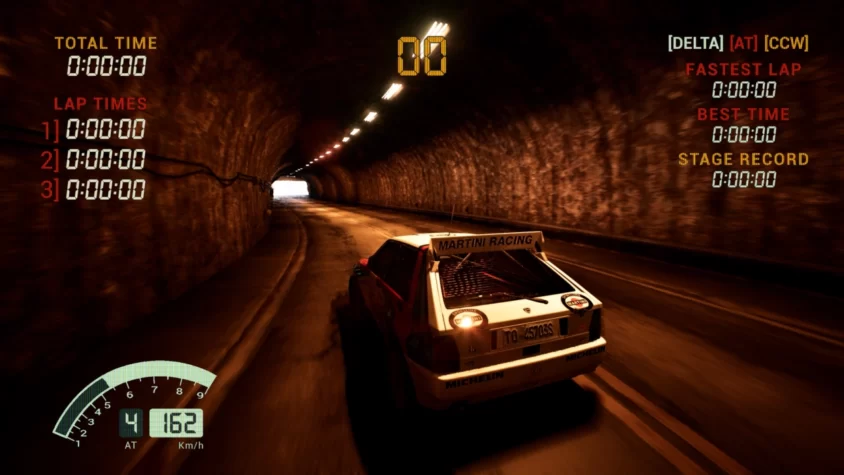 Вид из кабины в Over Jump Rally, гонка в тоннеле с ярким светом в конце