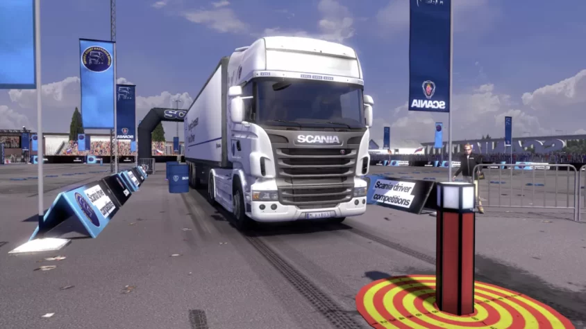Грузовик Scania на соревнованиях для водителей в Scania Truck Driving Simulator