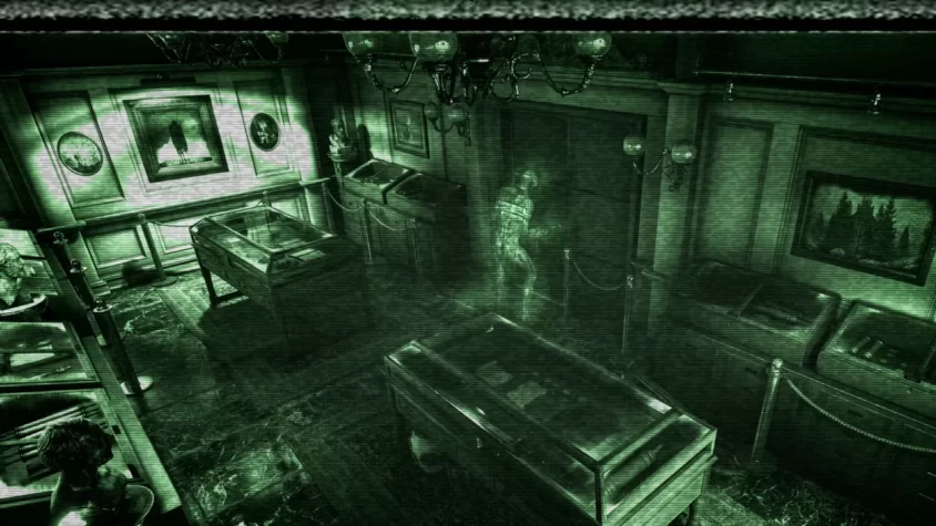 Сцена из игры Song of Horror с ночным видением, странный силуэт в мраке