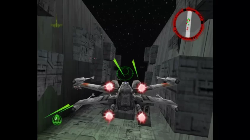 Космический бой в игре STAR WARS: Rogue Squadron 3D, X-Wing между стенами космических объектов, с прицелом и несколькими вражескими кораблями