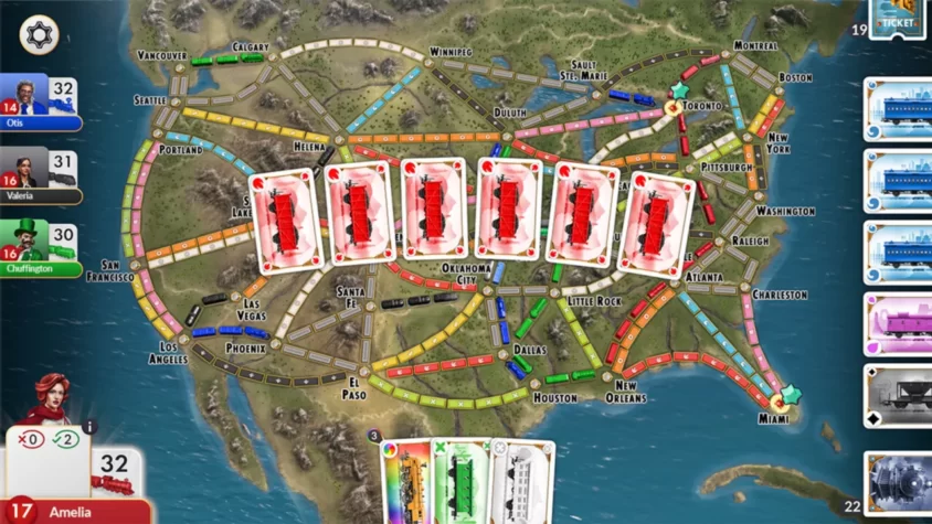 Игровой процесс в 'Ticket to Ride' с картами поездов, направленными на захват новых маршрутов